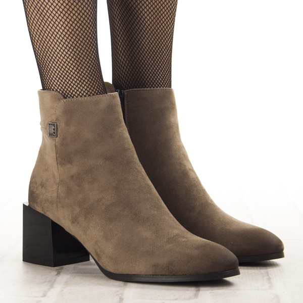 Zamszowe botki damskie Potocki 12743KH beżowe ocieplone wygodne