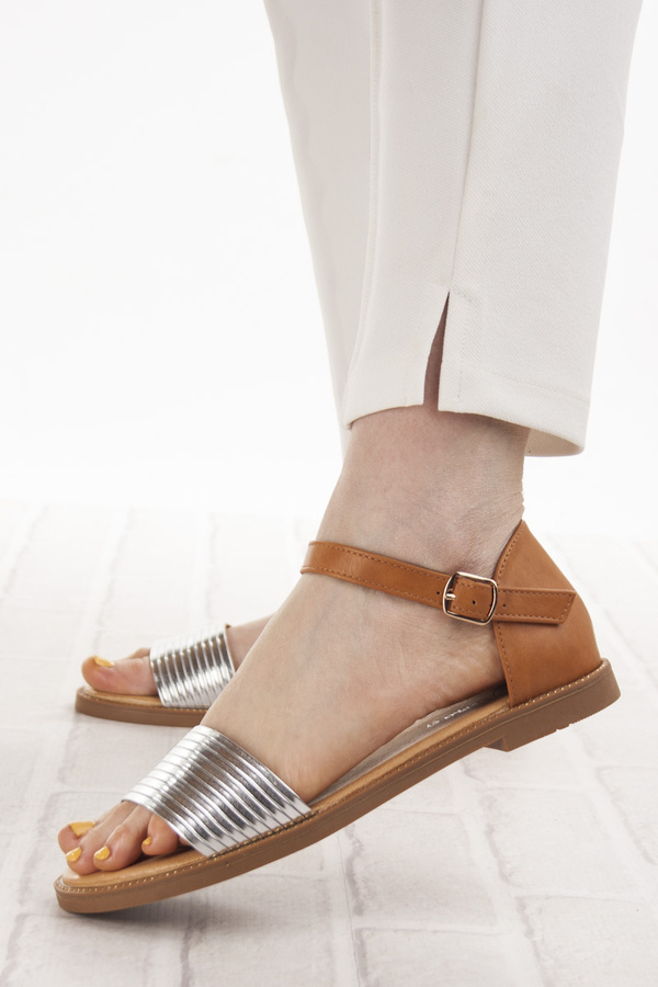 Płaskie sandały damskie Filippo DS6917/25 BR SI brązowo srebrne