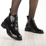 Lakierowane Botki z ozdobami D&A S.Barski MR52-118 czarne skórzane