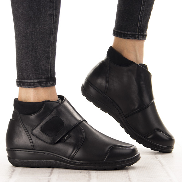 Skórzane botki damskie na rzepy Axel 1726 czarne tęgość H na haluksy