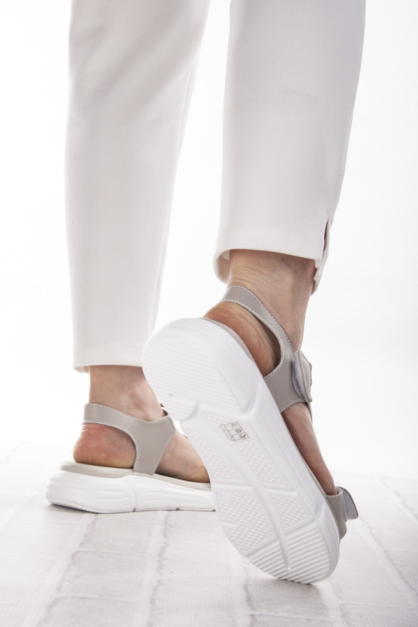 Beżowe sandały sportowe damskie T. Sokolski LYN L25-65 beige wygodne