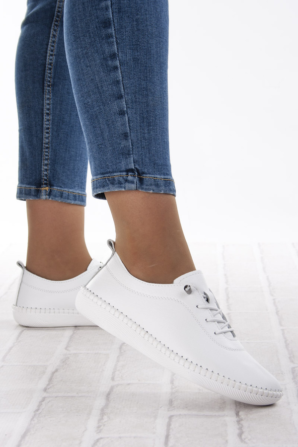 Białe półbuty skórzane T. Sokolski 2023 wht wiązane buty damskie