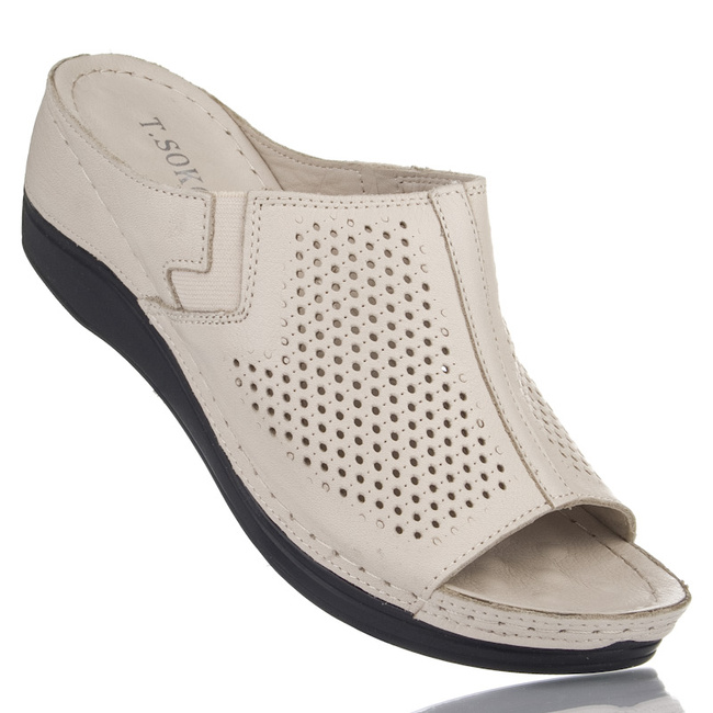 Beżowe klapki damskie ażurowe na koturnie T. Sokolski L25-157 beige