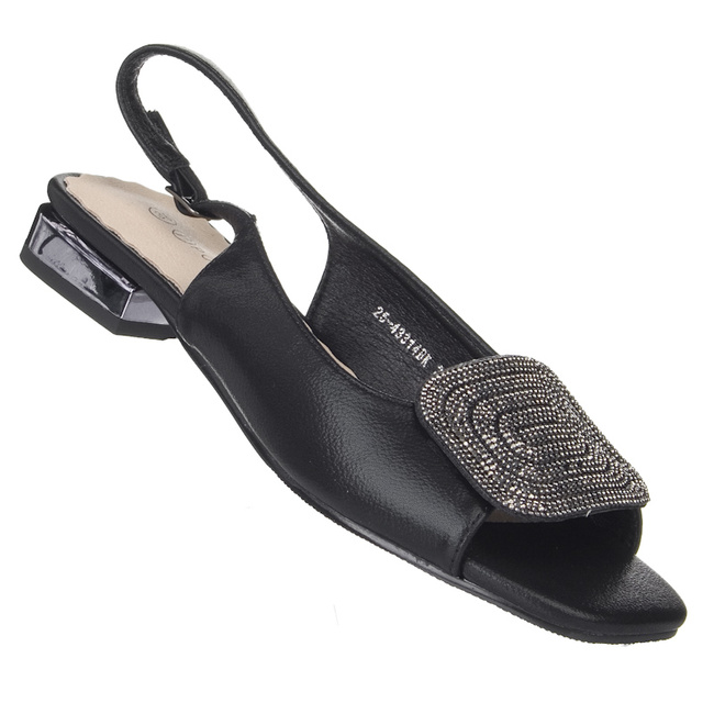 Czarne płaskie sandały damskie Potocki 43314BK z ozdobą