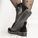 Czarne Botki damskie Filippo DBT3950/25 BK wygodne na haluksy skórzane