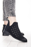 Czarne ażurowe botki zamszowe Potocki 12664BK z dziurkami