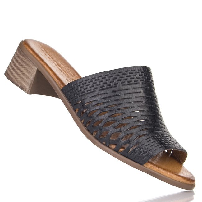 Czarne klapki na na obcasie skórzane T. Sokolski 708 black ażurowe