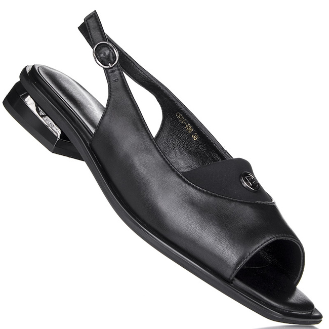 Czarne sandałki płaskie D&A by S.Barski CR51-438 black skórzane