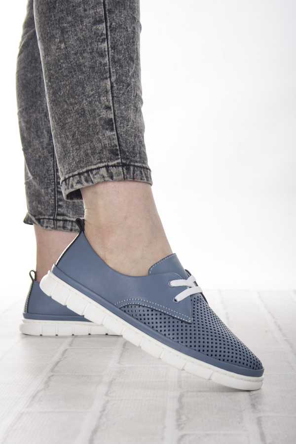 Niebieskie półbuty ażurowe damskie T. SOKOLSKI W25-645 blue skórzane