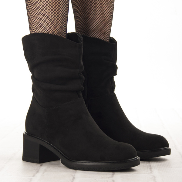 Zamszowe botki na obcasie damskie Potocki 25-51303BK czarne ocieplone