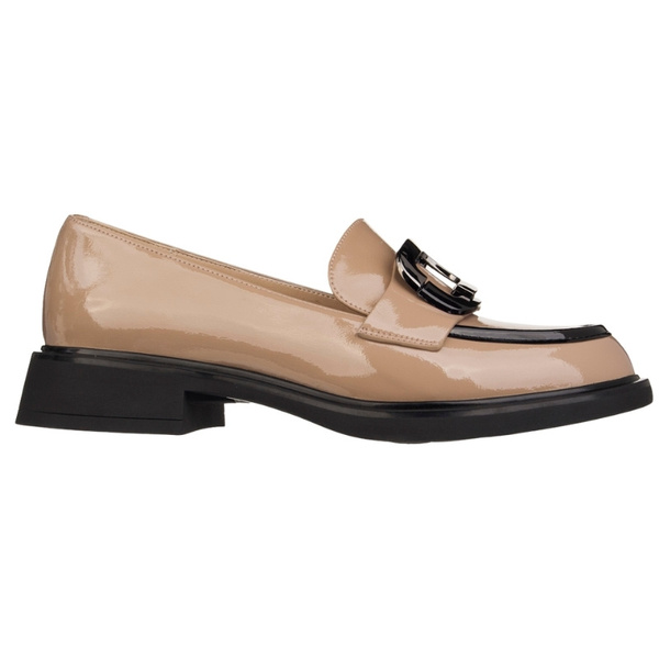 Lakierowane lordsy damskie Filippo DP6186/25 BE beżowe z ozdobą